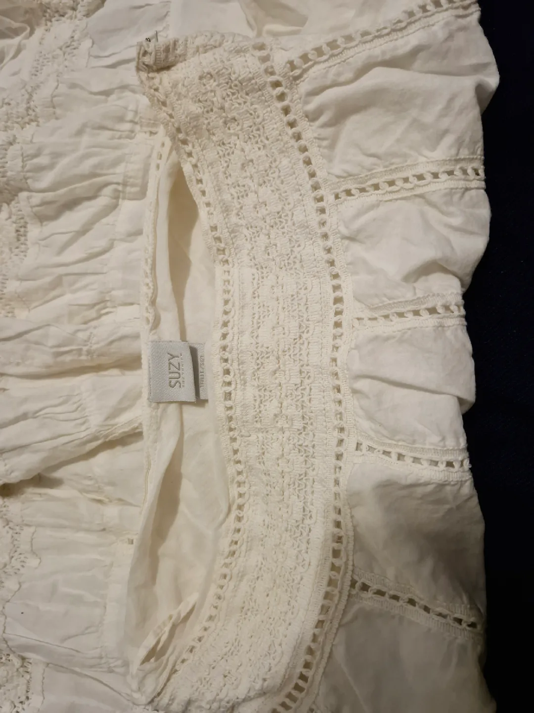 Suzy Shier White Skirt Size 7/8 image indicator(3)