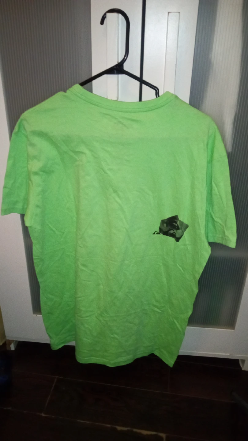 Quiksilver Slim Fit Tee - Large