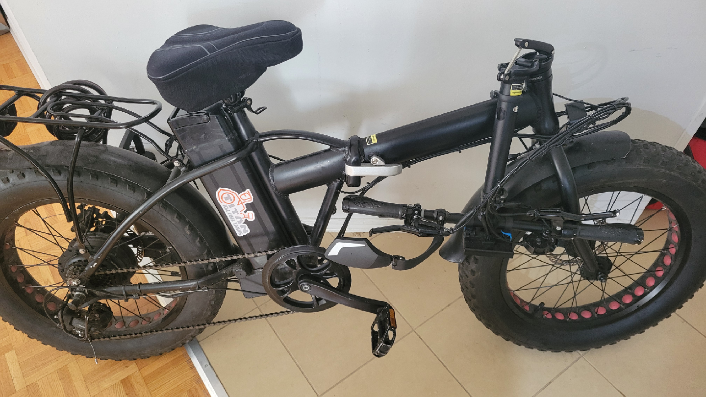 Bike does not turn on.Folding Fat Tire Electric Bike - Black