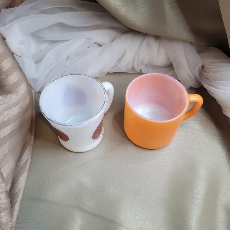 2 Vintage Glass Mugs Anchor Hocking FireKing & Federal Glass image indicator(8)