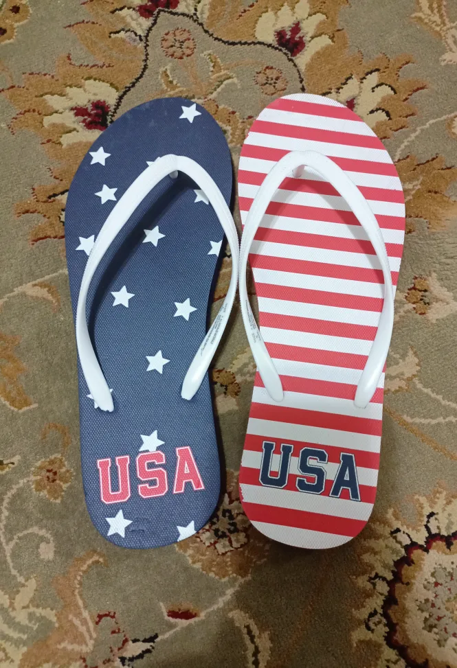 Old Navy Flip Flops - Size 11 🧡 thumbnail