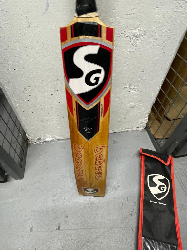SG Cobra Xtreme Cricket Bat with Cover - photo 2