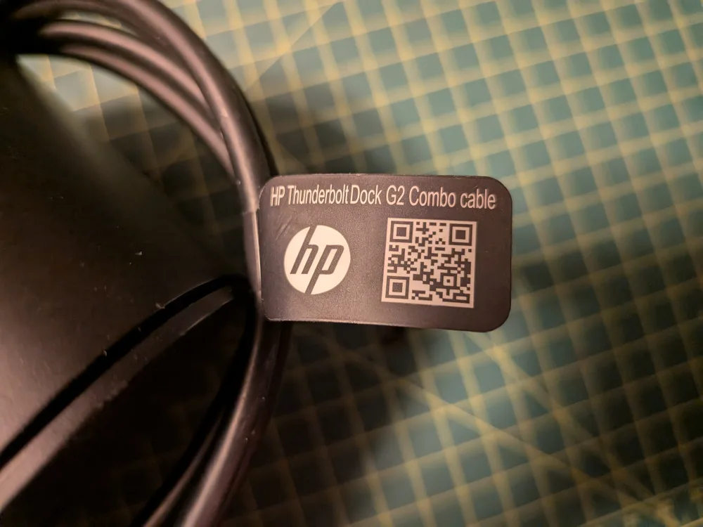 HP Thunderbolt Dock with combo cable image indicator(4)