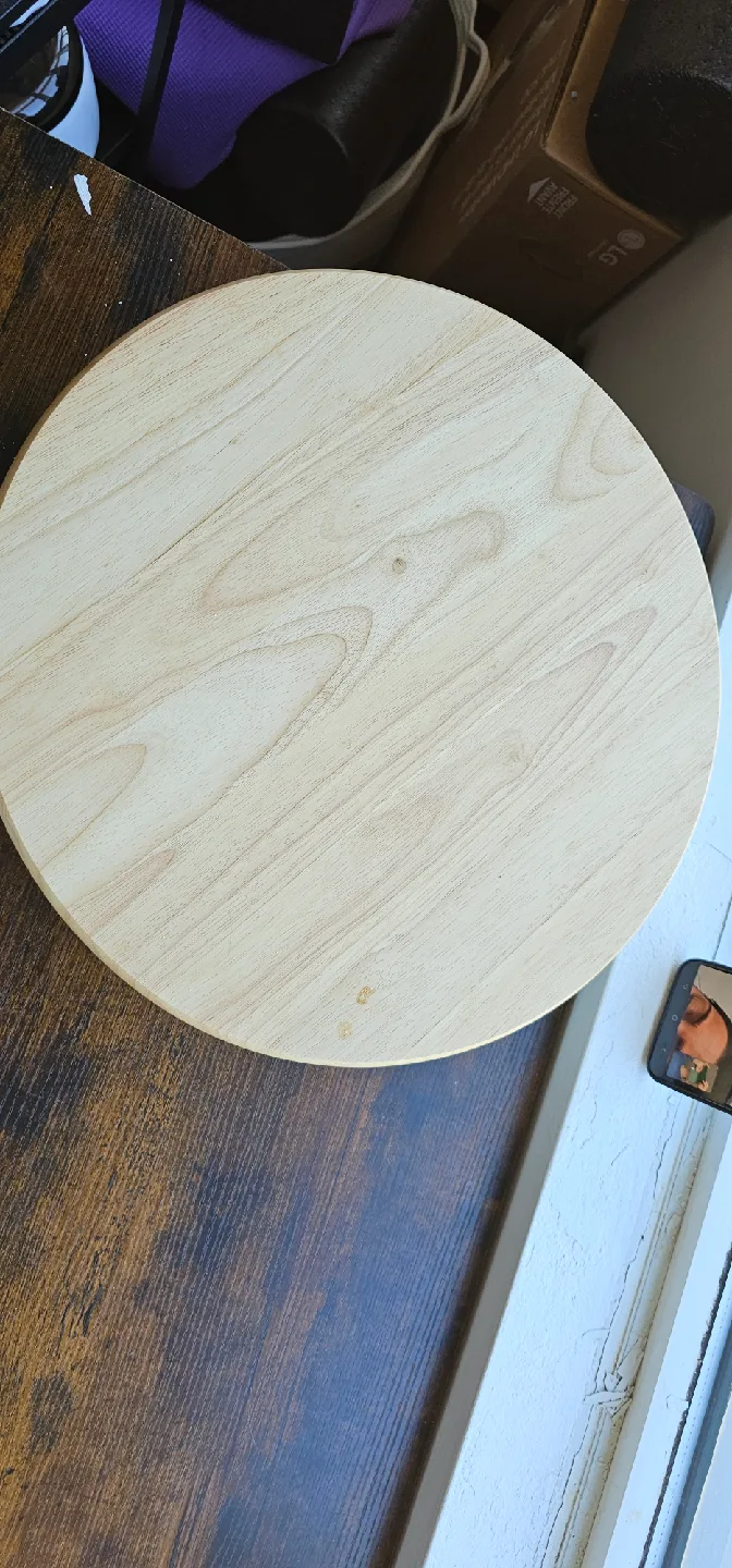 Wooden Round Board thumbnail