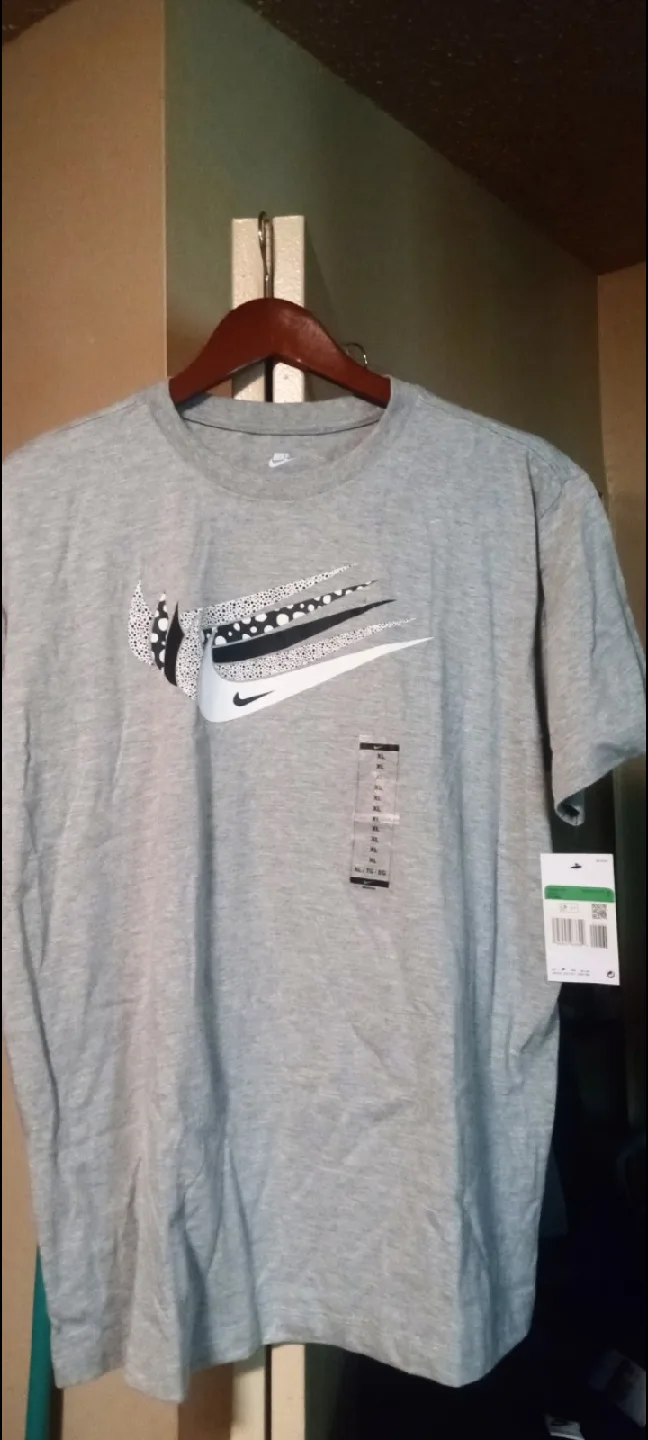 Jordan Shoes in 10M or 12M, Prices Range $150-$175 image indicator(6)