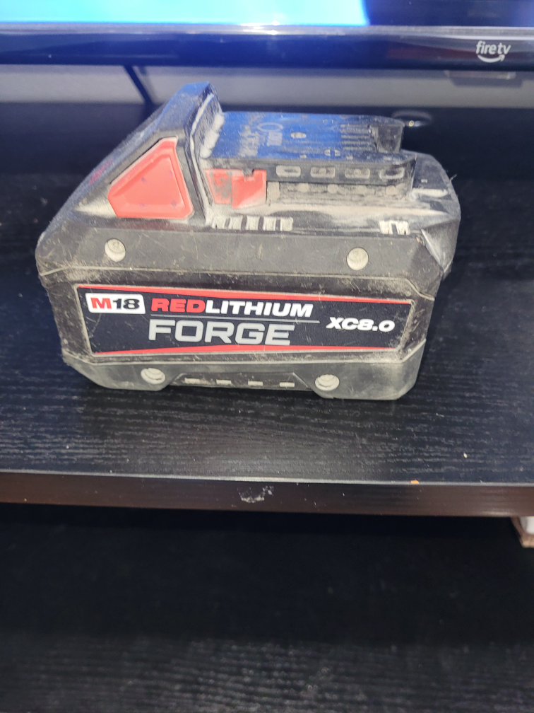 Milwaukee M18 REDLITHIUM FORGE XC8.0 Battery - photo 3