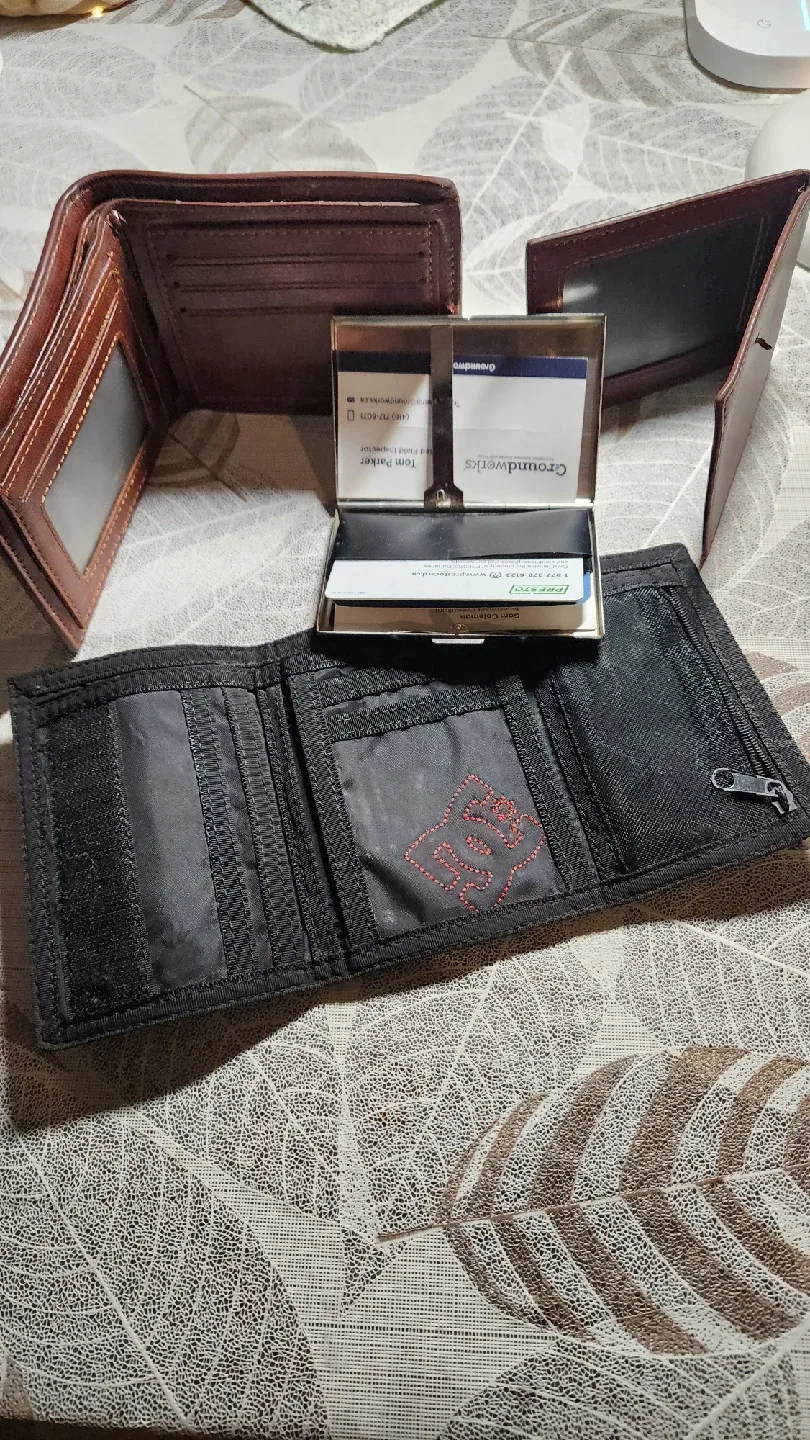 Wallets: Bovis&Co, DC image indicator(2)