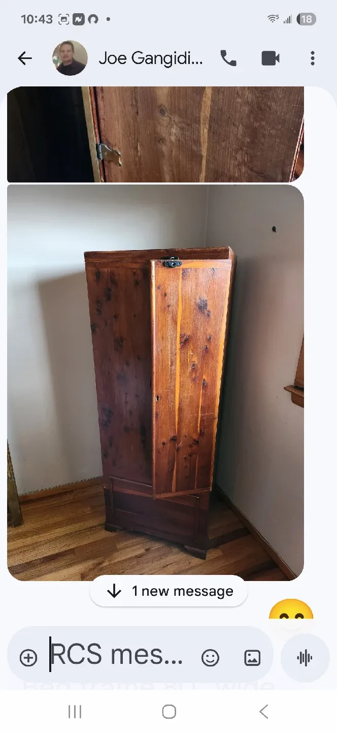 Free Dillingham Aromatic Cedar Chest - 63" High image indicator(3)