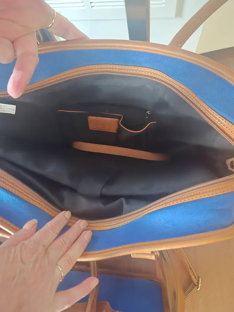 Blue Rolling Suitcase & Matching Tote Bag image indicator(5)