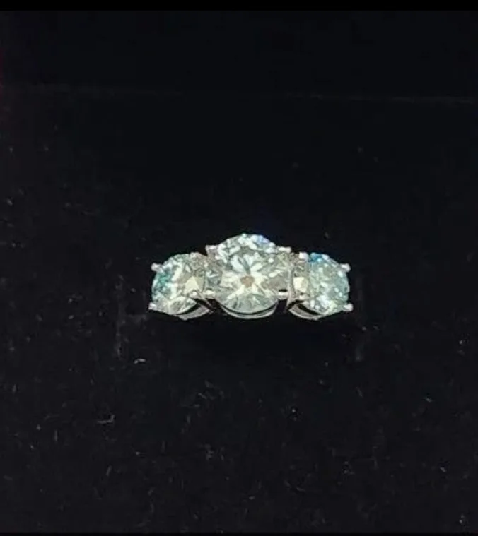 Appraisal Moissanite Ring( 2.00ct ) Size 5 thumbnail