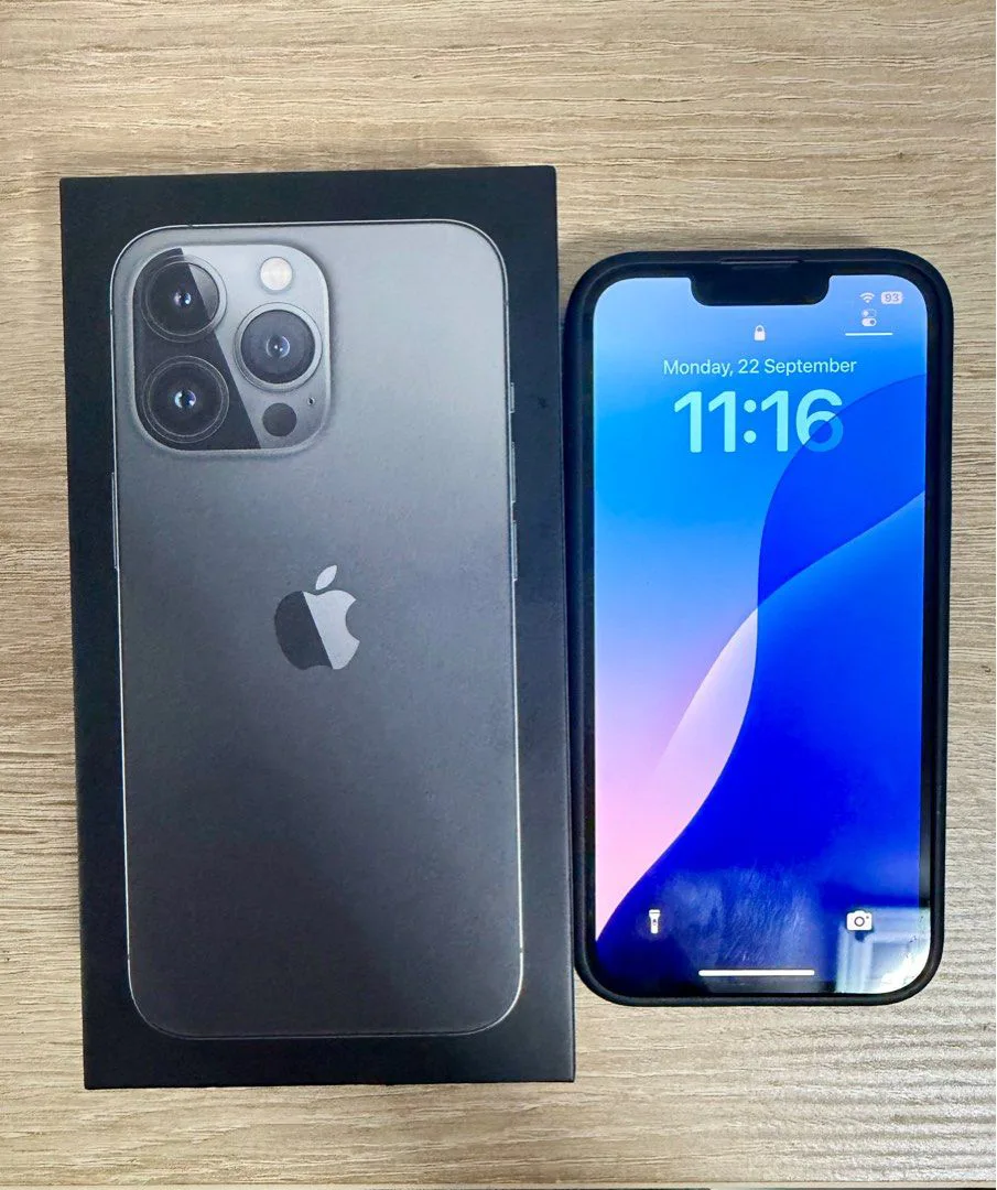 iPhone 13 Pro-128Gb-90% battery thumbnail