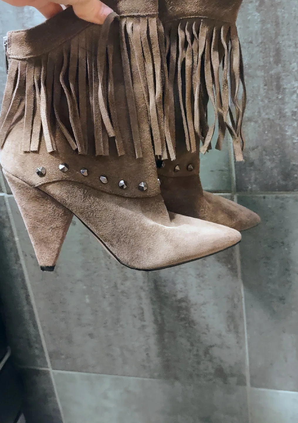 WILLIAM RAST Fringed Suede Booties image indicator(9)