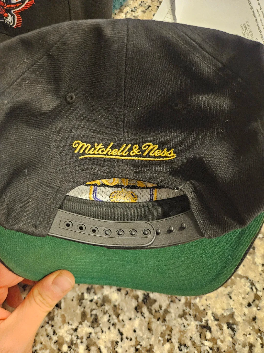 Los Angeles Kings Mitchell & Ness Hat image indicator(3)