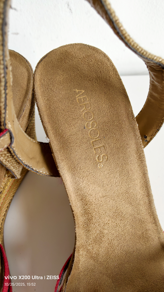 Aerosoles Wedge Sandals - Size 7 - photo 5