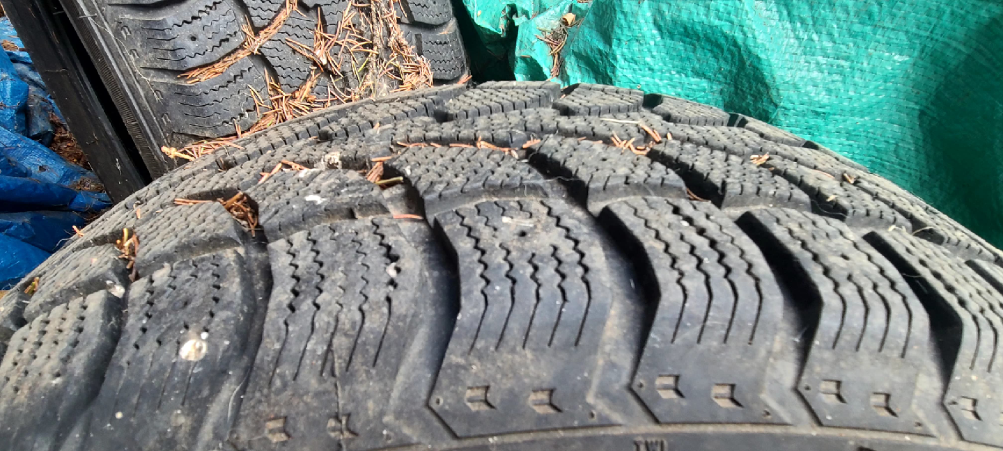 Rovelo Tire - 235/60R17 - photo 3