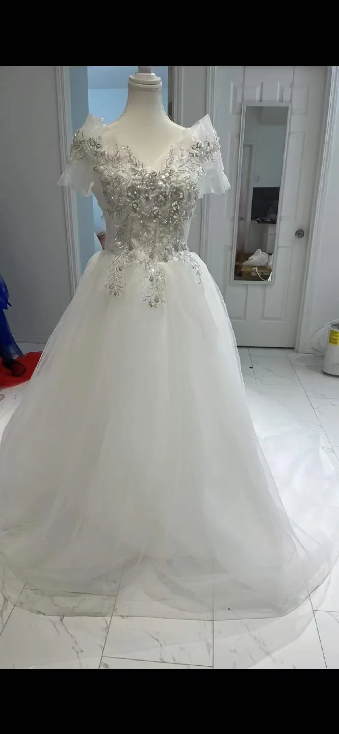 Various Wedding Dress - Clearance image indicator(4)