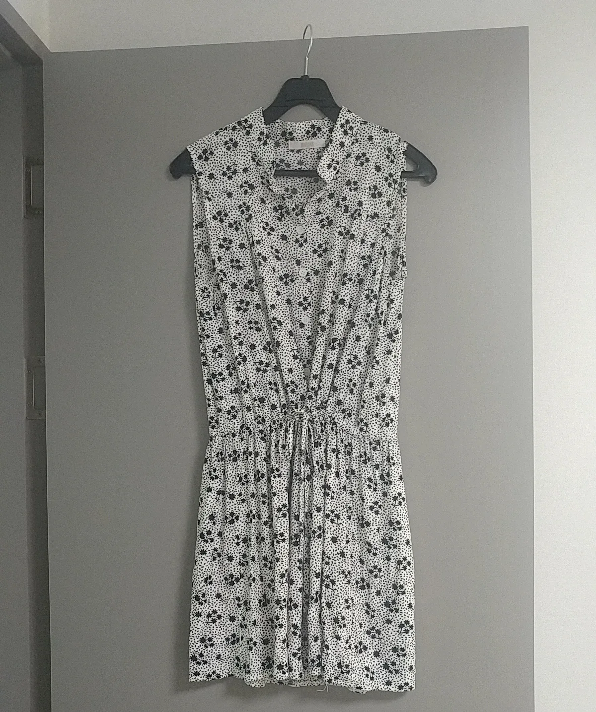 Black Floral Dress thumbnail