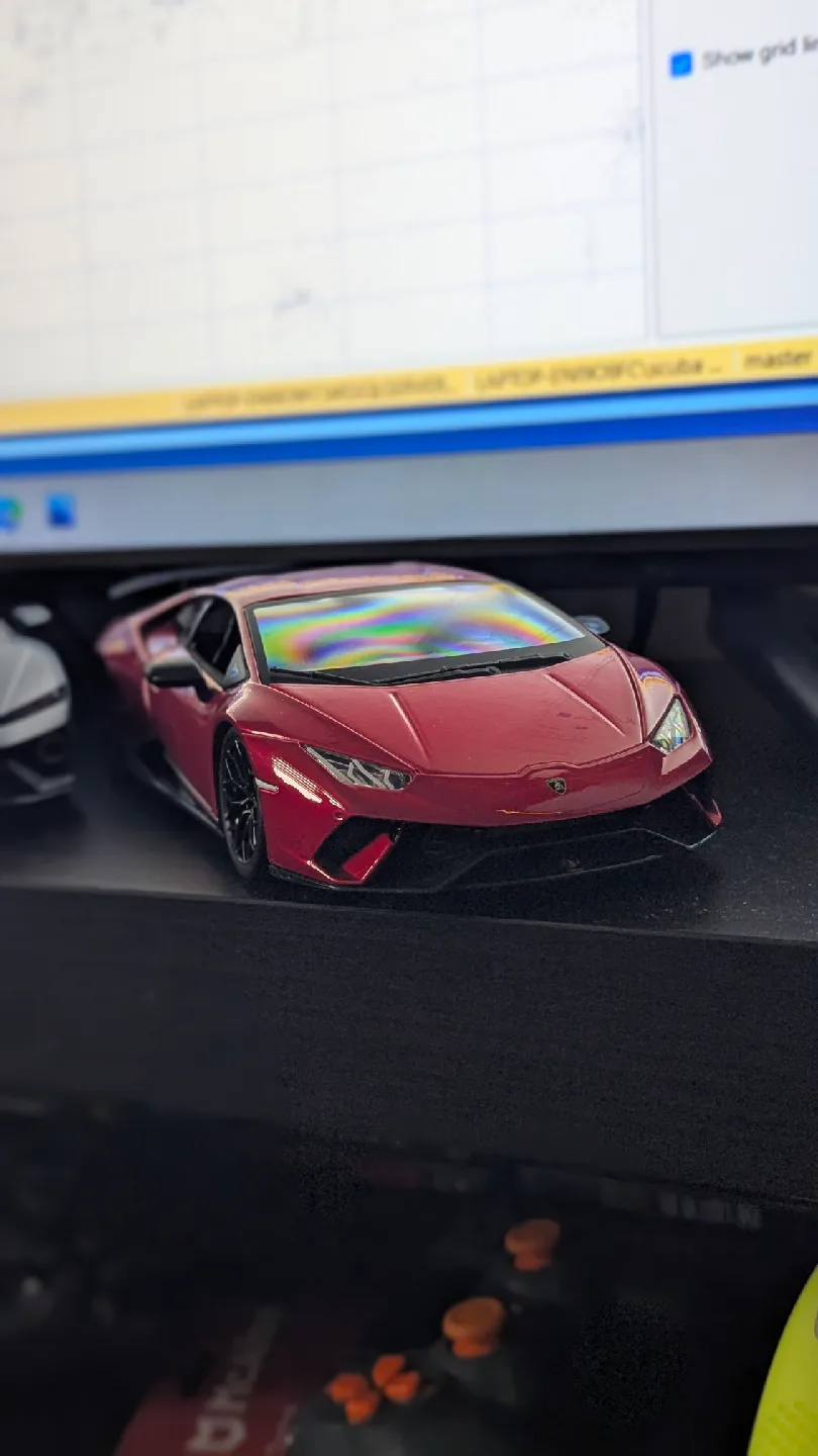 Lamborghini diecast model image indicator(2)