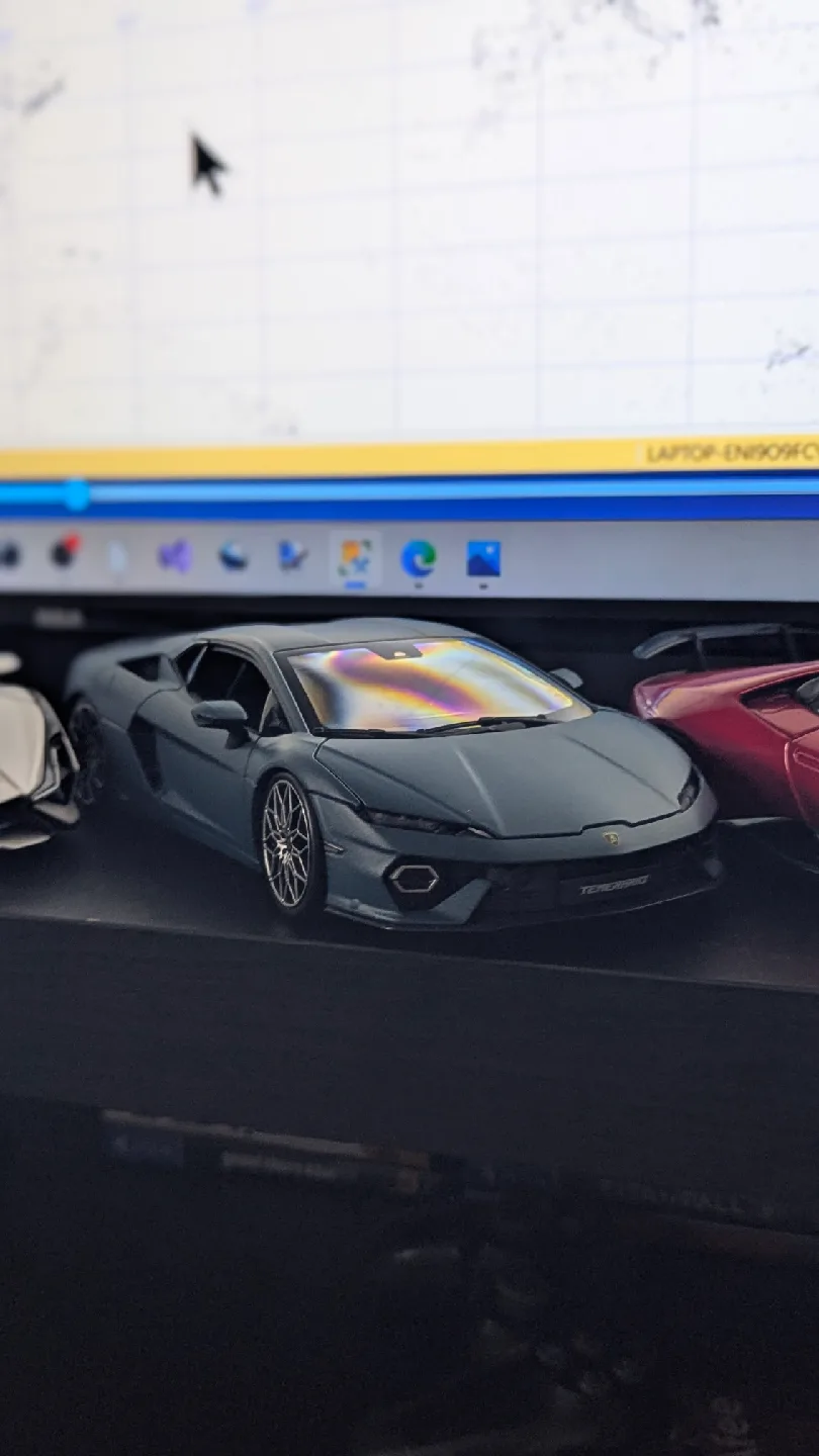 Lamborghini diecast model image indicator(5)