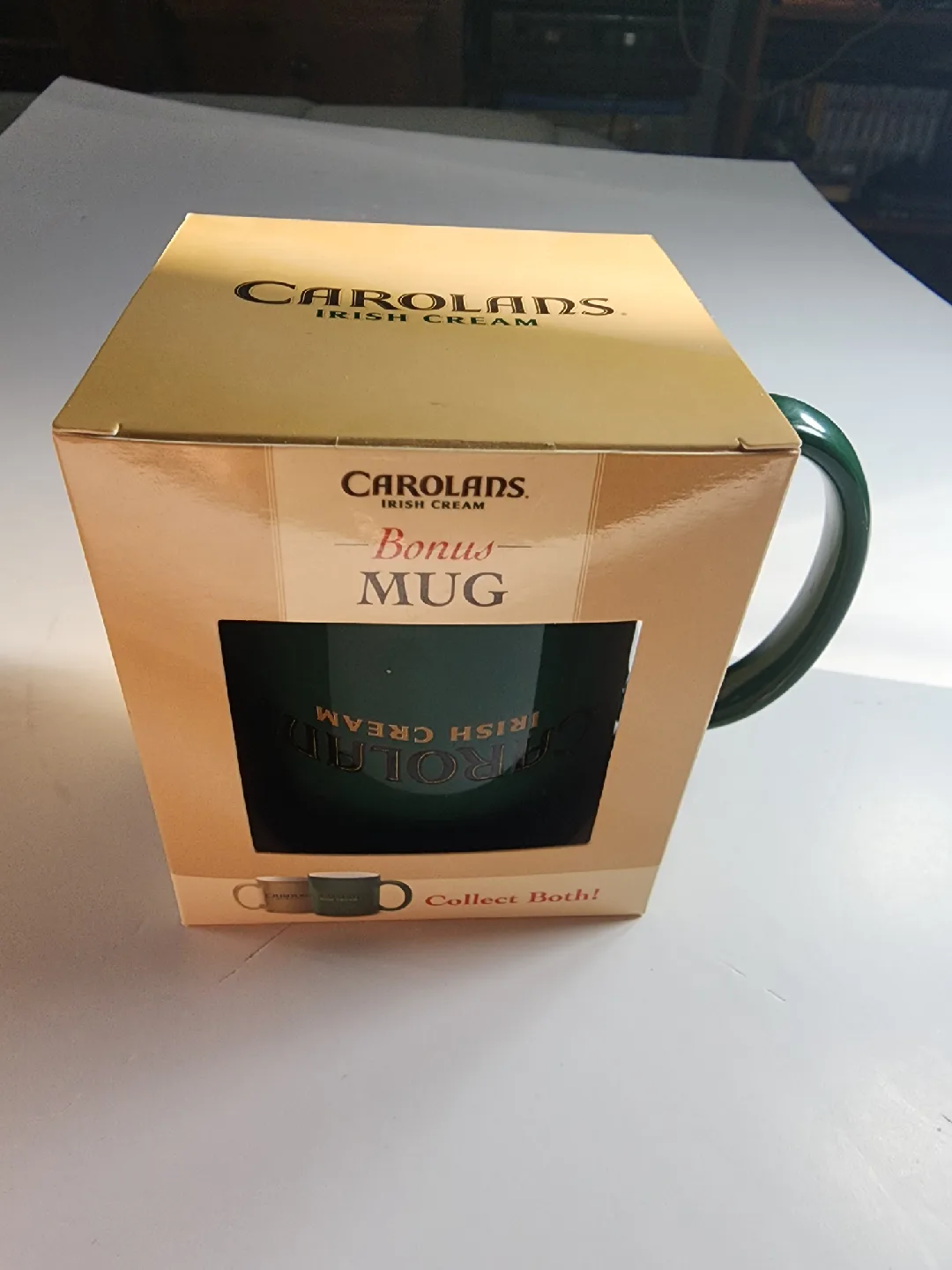 Carolans Irish Cream Bonus Mug - New in Box! thumbnail