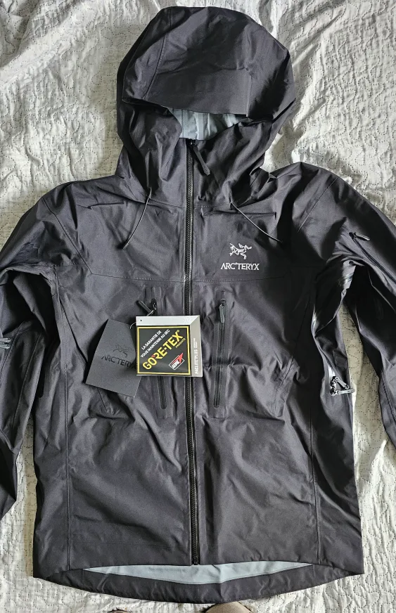 Arc'teryx Alpha SV thumbnail