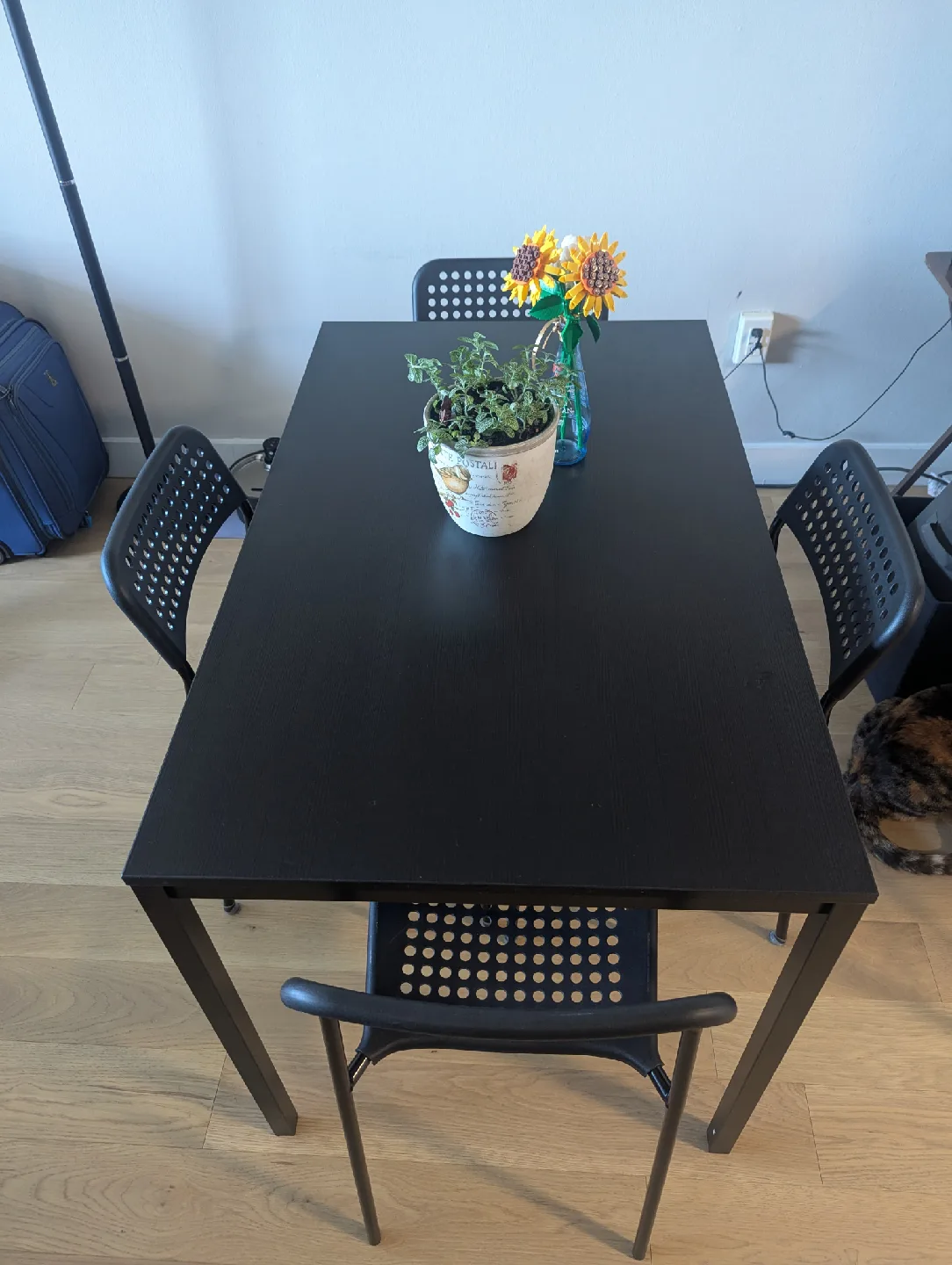 IKEA Black Chair and Table Set image indicator(2)