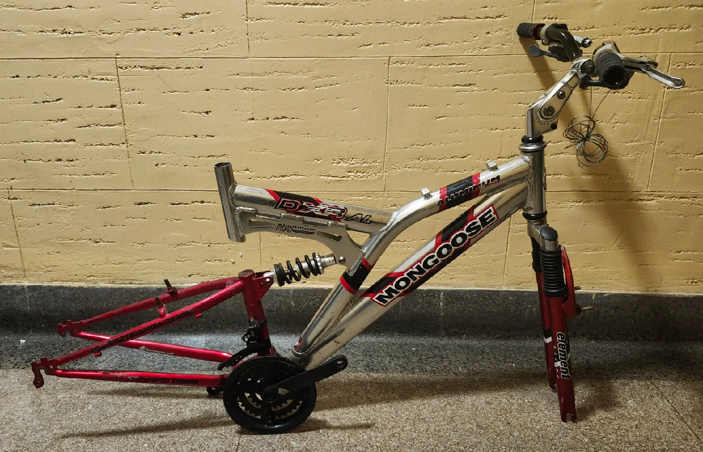 Mongoose DXR AL Aluminum 16 3/4" Full Suspension Frame