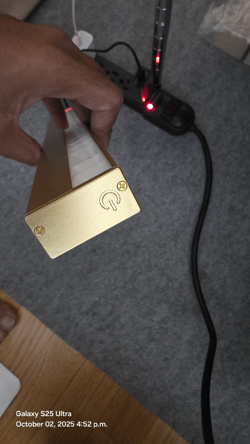 Portable LED light strip - Gold - photo 4