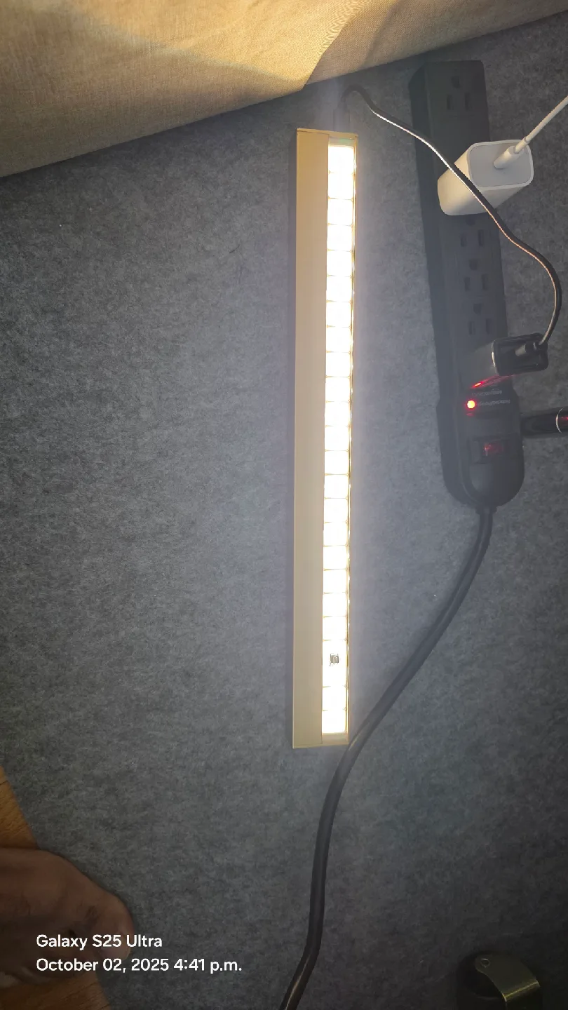 Portable LED light strip - Gold image indicator(7)