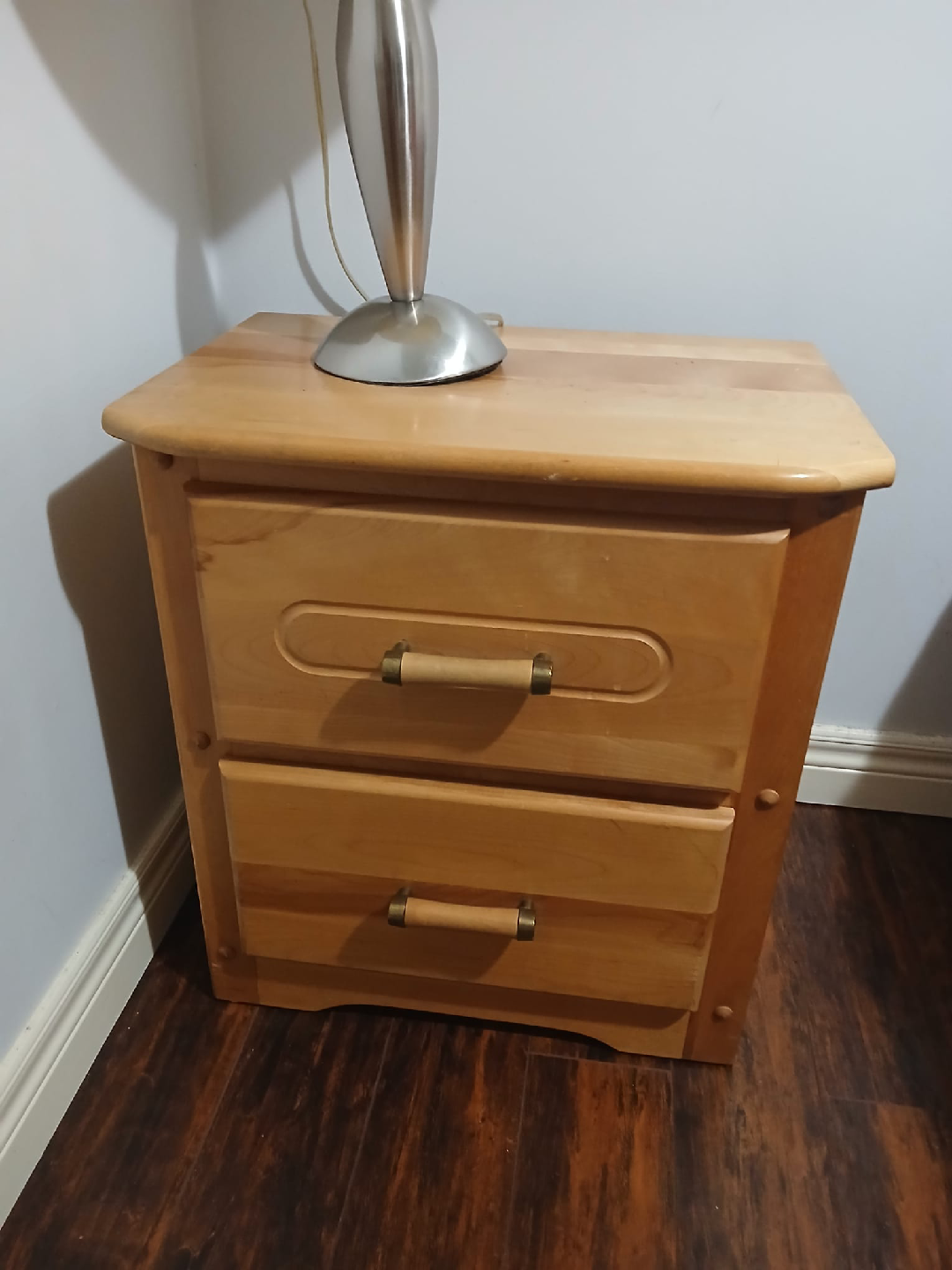Wood dresser + bedside table 🏠Dufferin & Eglinton - photo 3