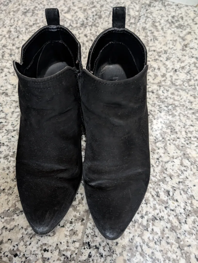 Express Black Ankle Boots - Size 6 thumbnail