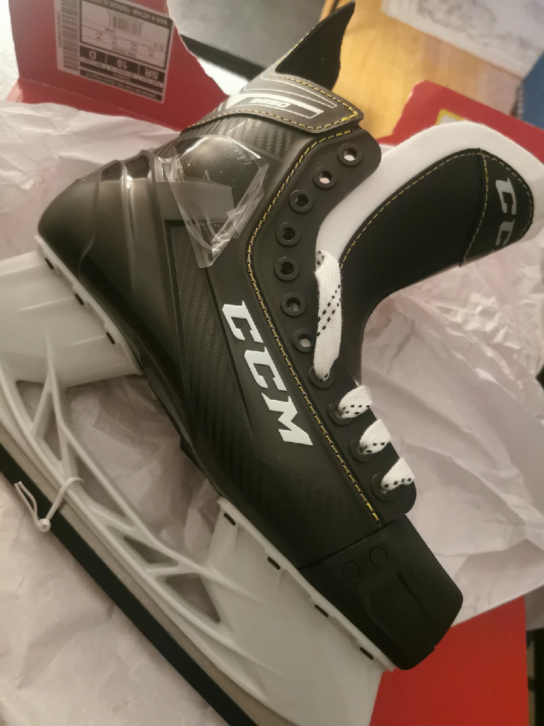 CCM Tacks 9350 Ice Hockey Skates - Size 10 - photo 3