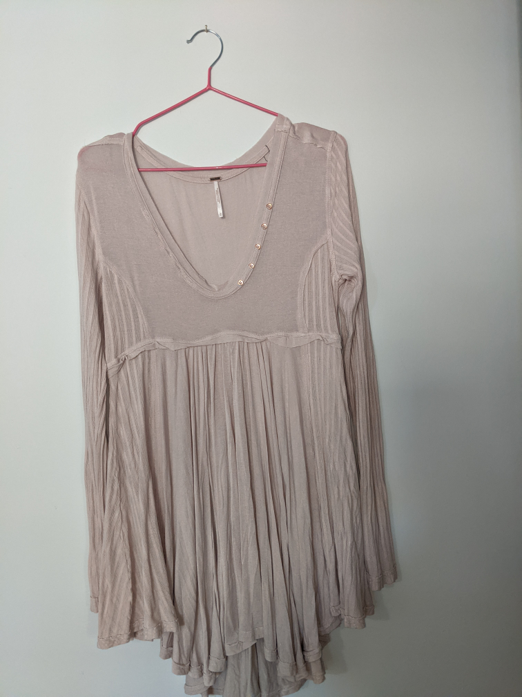 Free People Tunic Top - Size L. Pick up in Braeside SW
