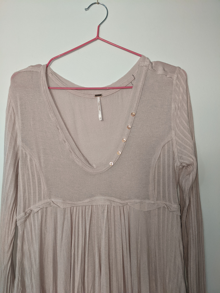 Free People Tunic Top - Size L. Pick up in Braeside SW - photo 2