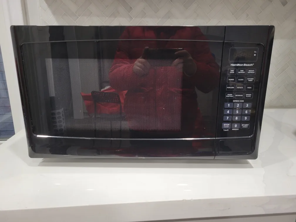 Hamilton Beach 1.1 cu.ft. Microwave thumbnail