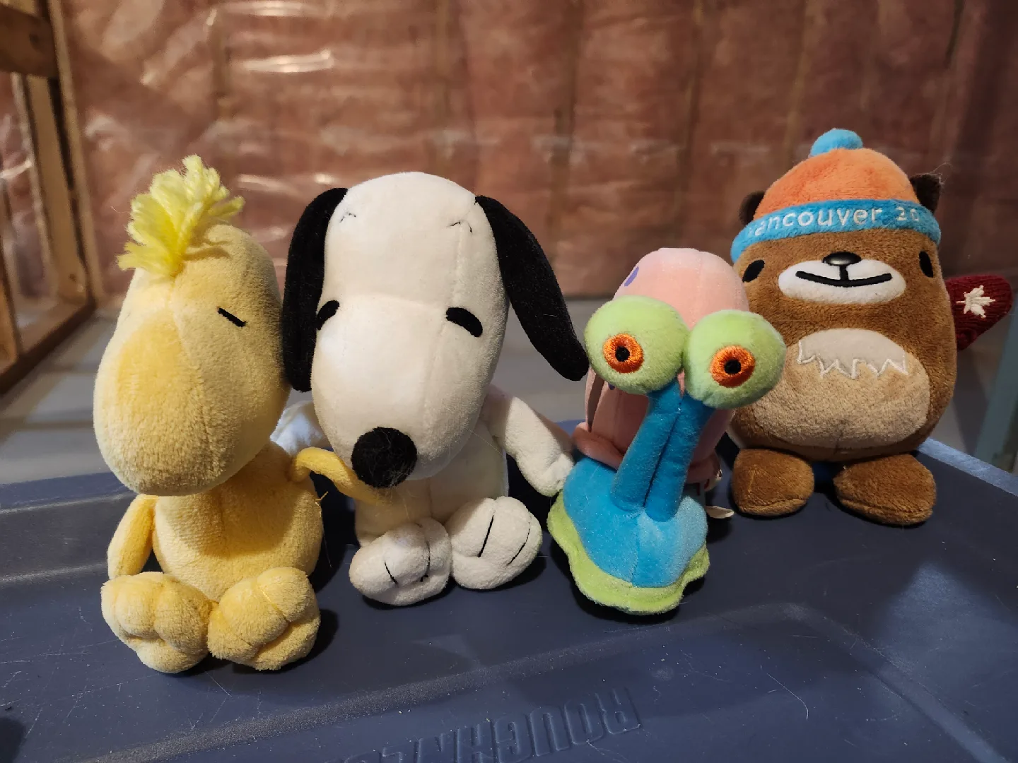 Plush Toys: Snoopy, Domo, More! image indicator(2)