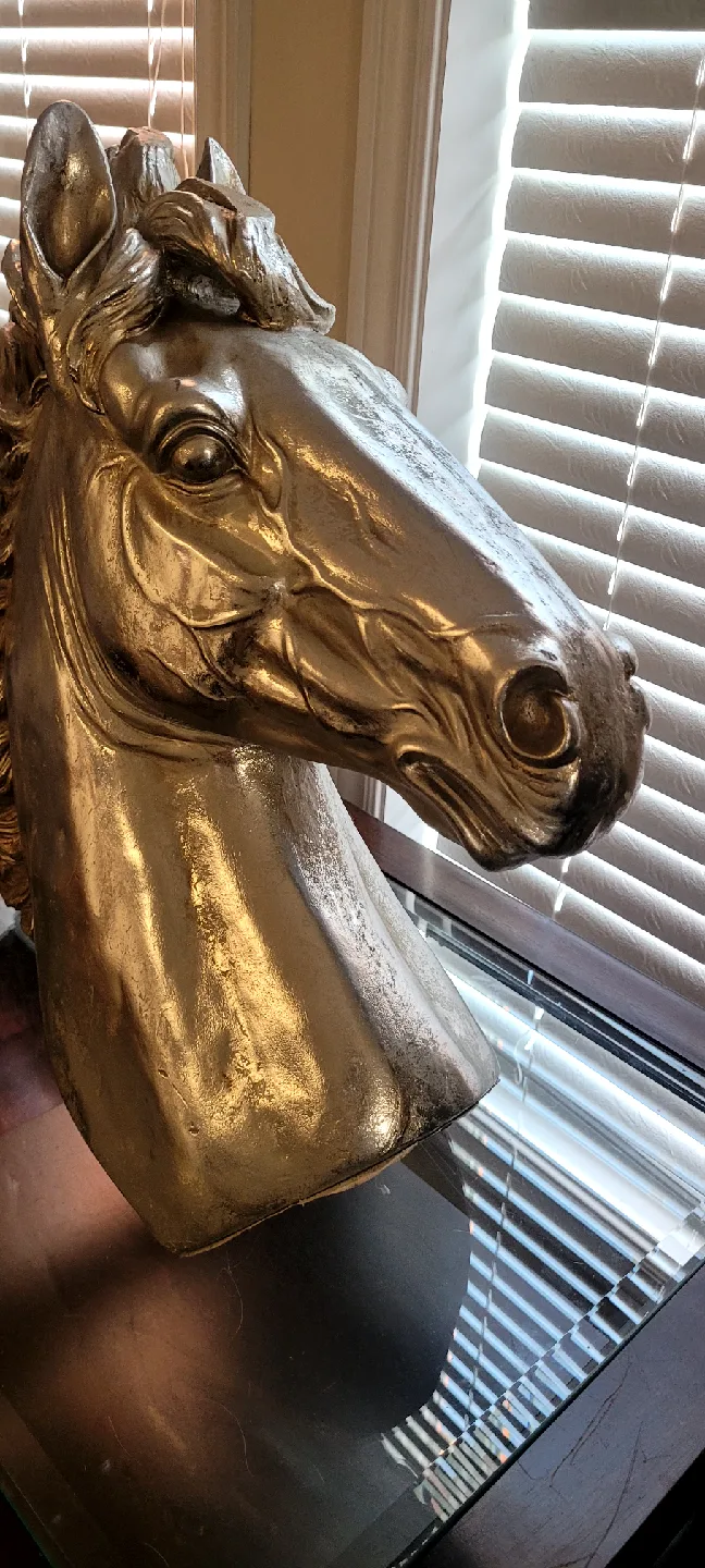 Horse Head Sculpture - Home Decor image indicator(5)