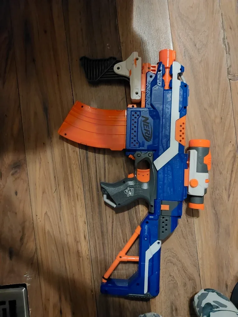 Nerf Elite Stryfe Blaster image indicator(2)