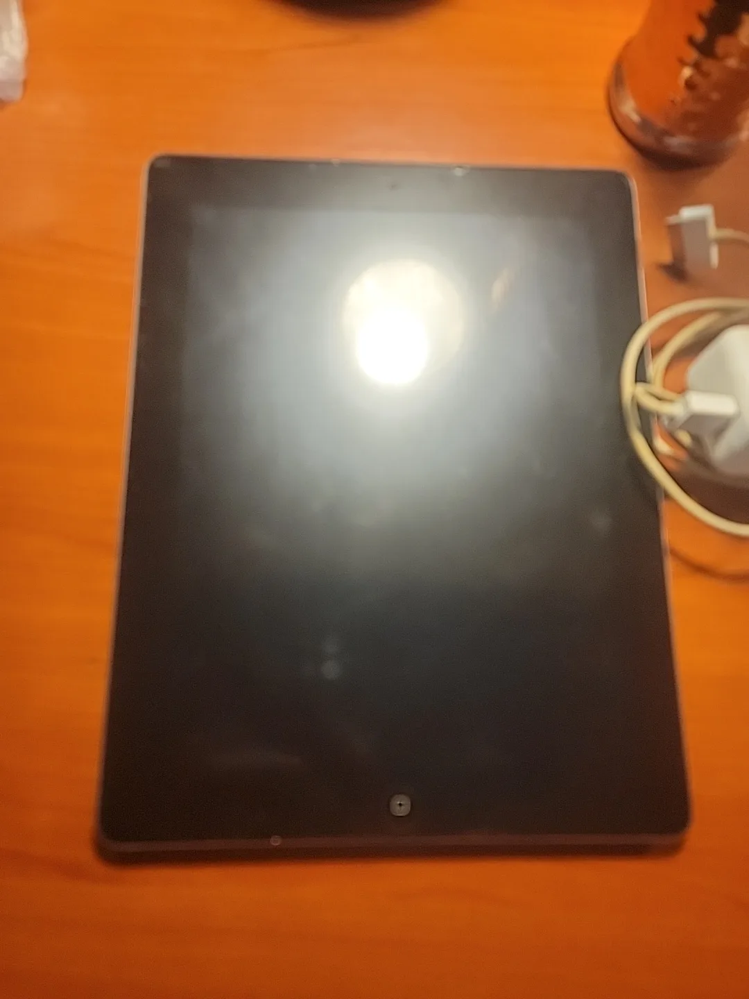 Apple iPad 32GB Model A1395 image indicator(3)