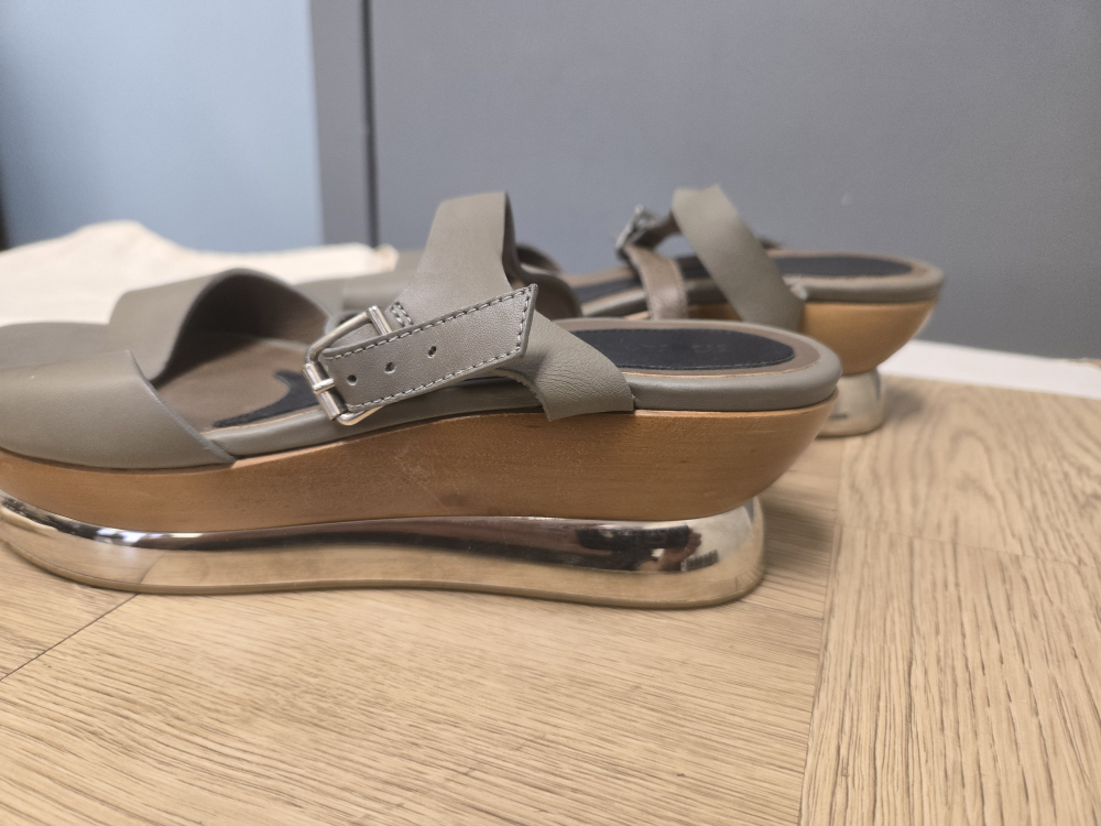 Marni Grey Leather Platform Sandals - photo 5