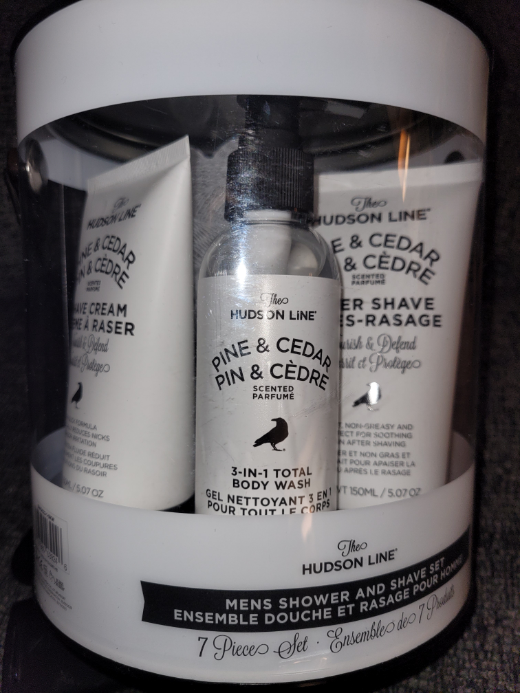 The Hudson Line Pine & Cedar 7-Piece Men's Shower & Shave Set - photo 2