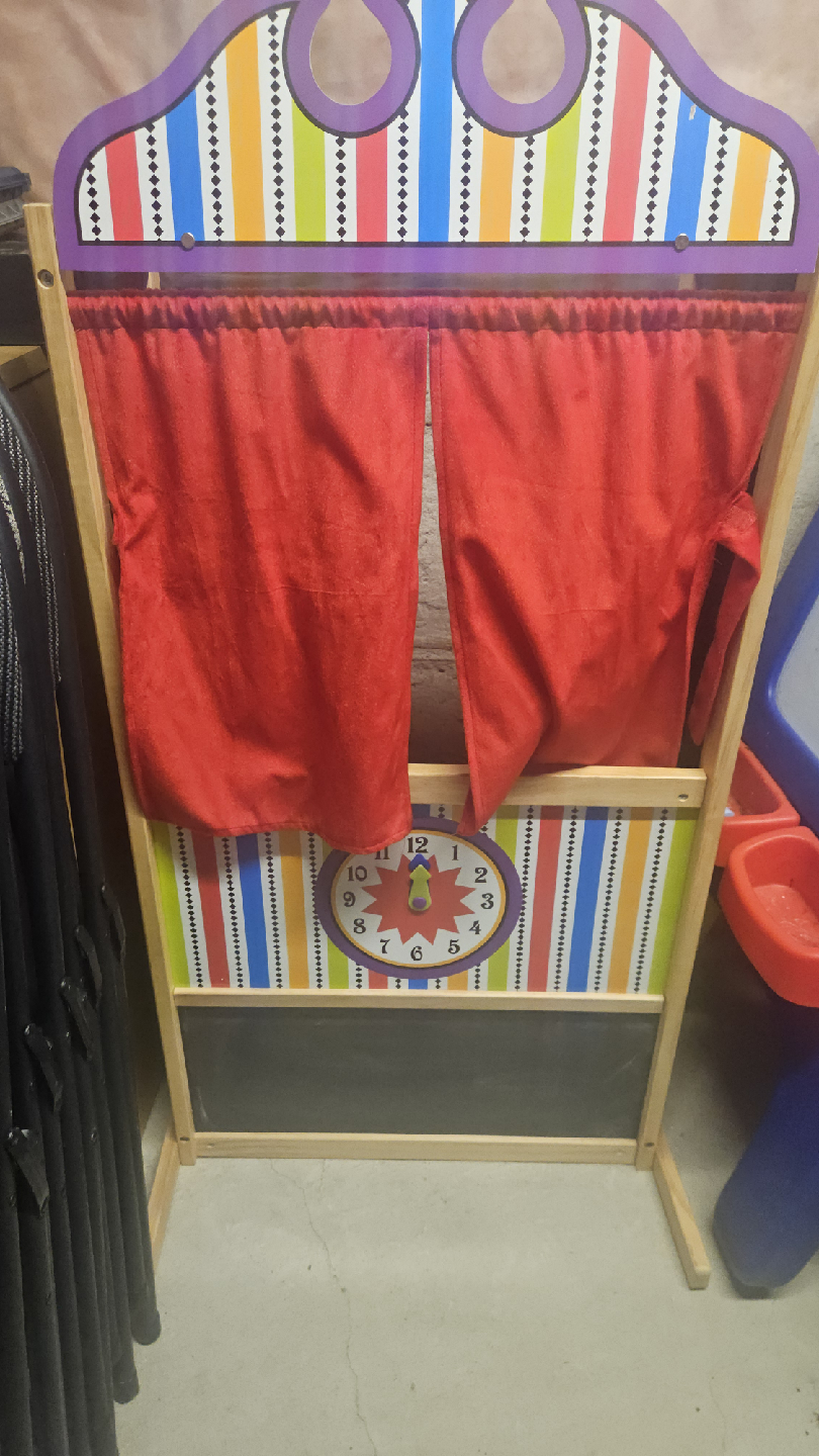 Kids' Puppet Theatre with Chalkboard and Puppets