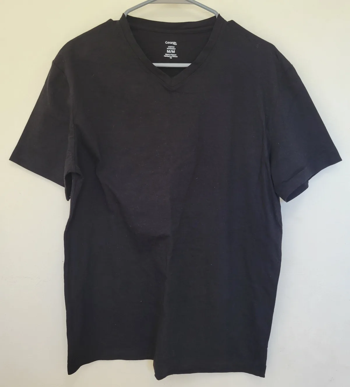 George - Black V-Neck T-Shirt - Size M thumbnail