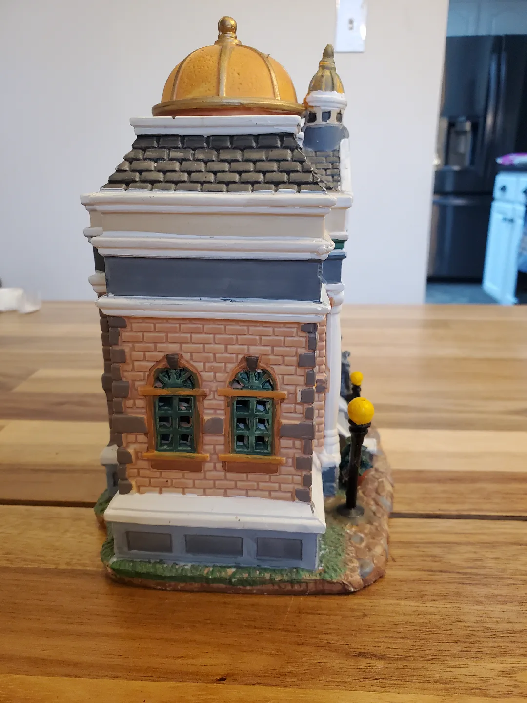 Fairbanks County Courthouse Decorative Figurine image indicator(4)