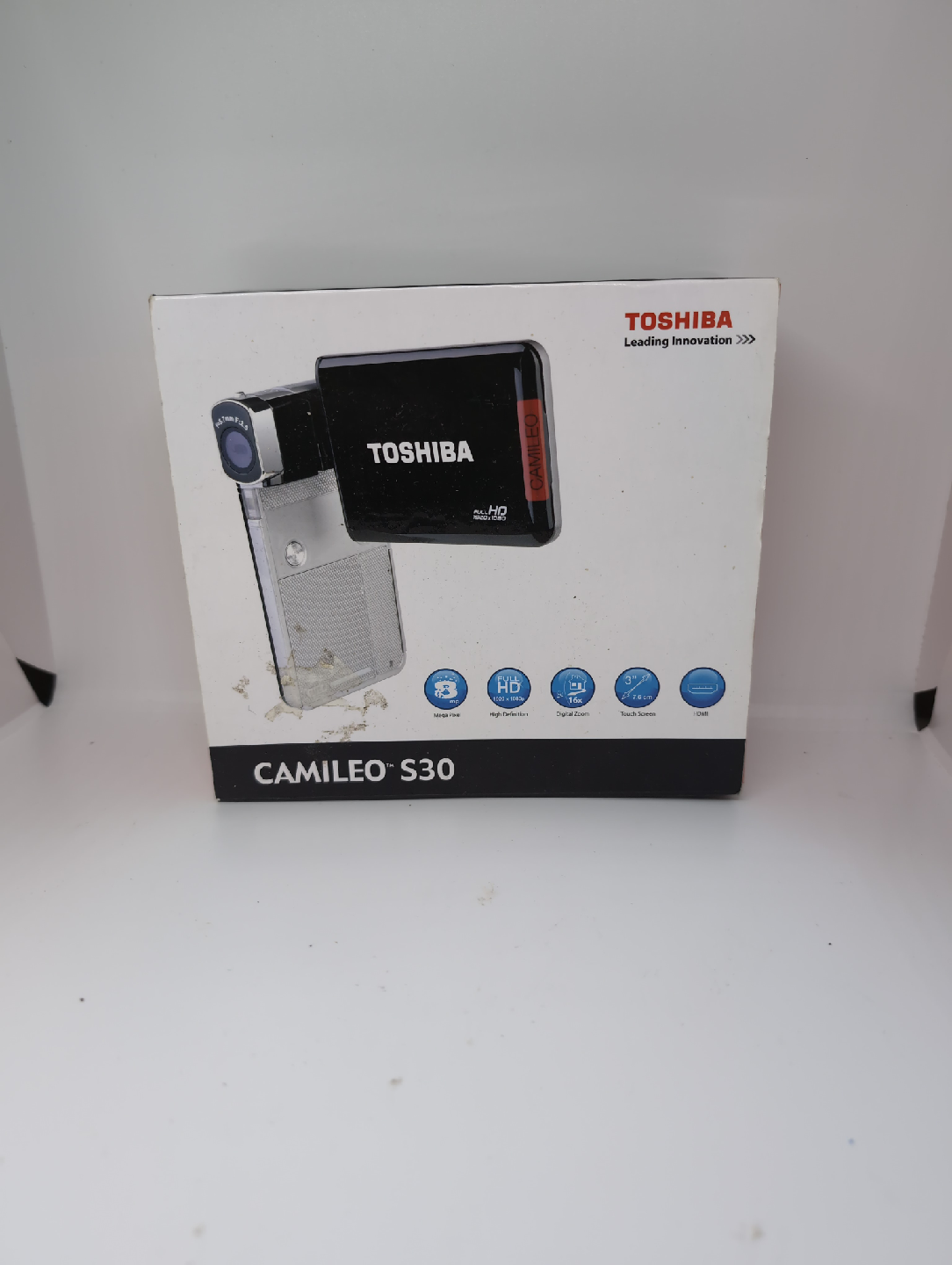 Toshiba Camileo S30 HD Camcorder - Like New!