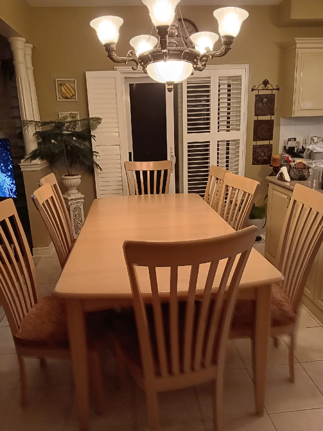 Table and Chairs Set thumbnail