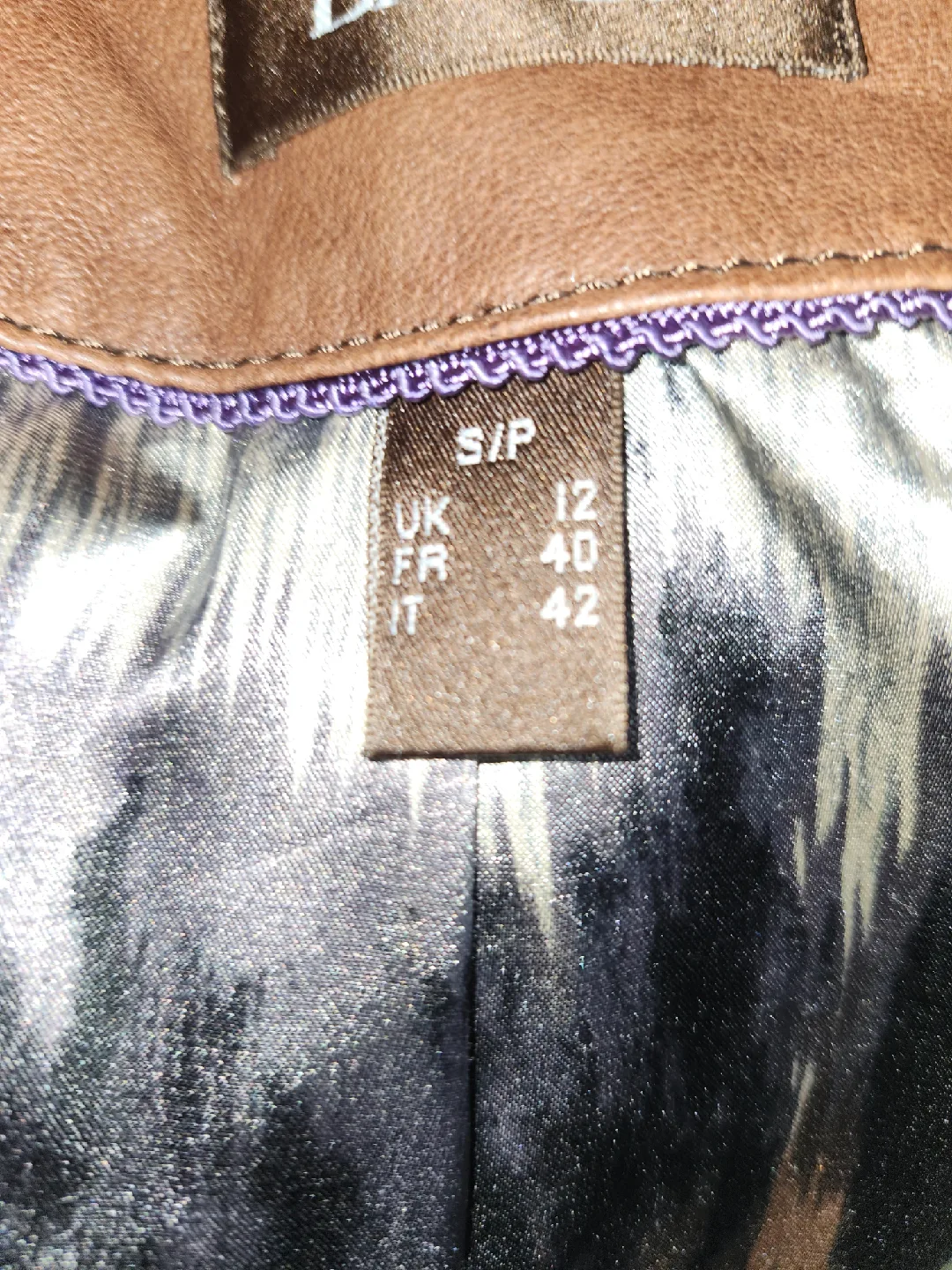 Danier Leather Jacket - Size S image indicator(2)