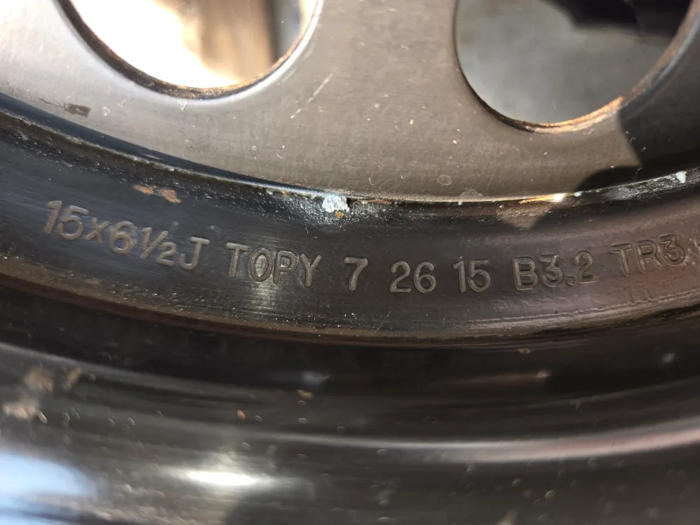 Honda civic original rims and tire cover 15 in chevy 16 inch image indicator(2)