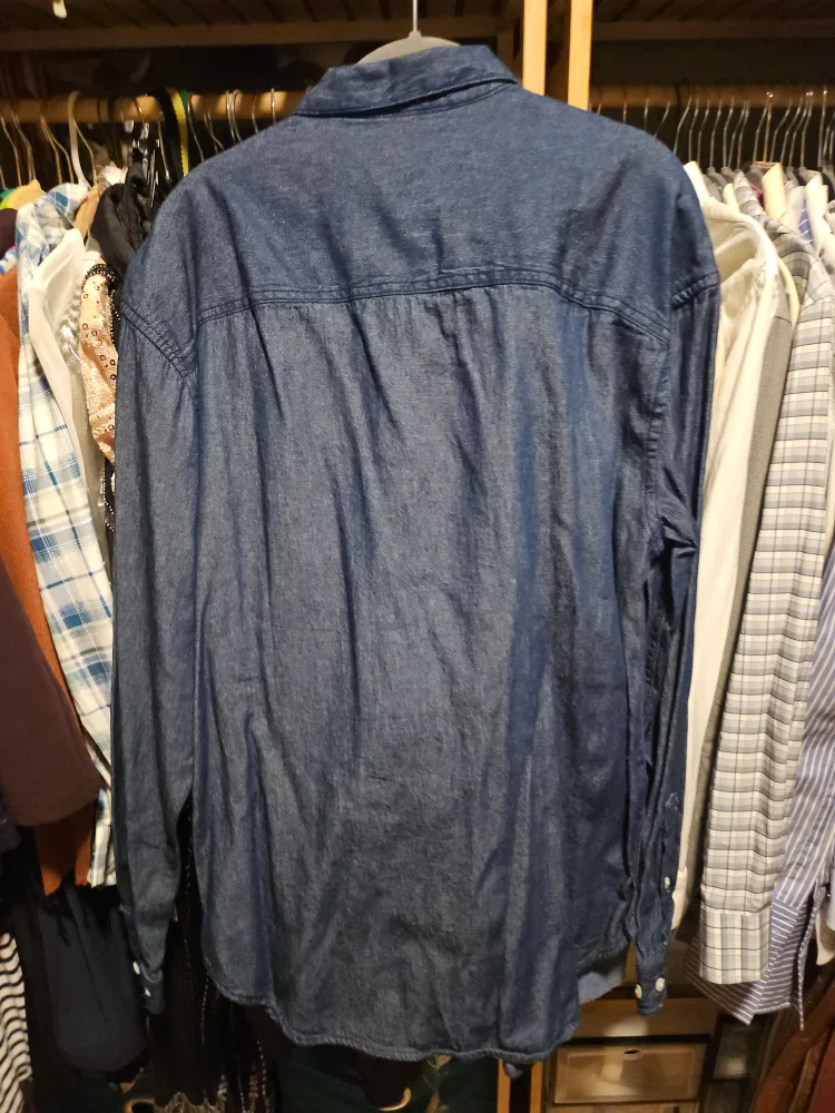 ASOS Design Denim Shirt - XS image indicator(4)