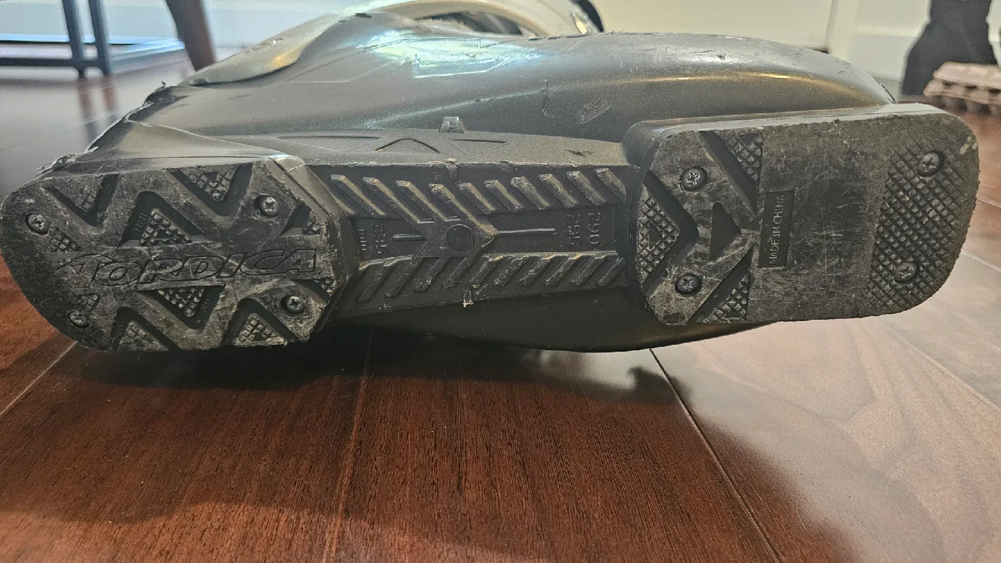 Nordica Ski Set - Boots, Skis & Poles (Complete Set) image indicator(4)